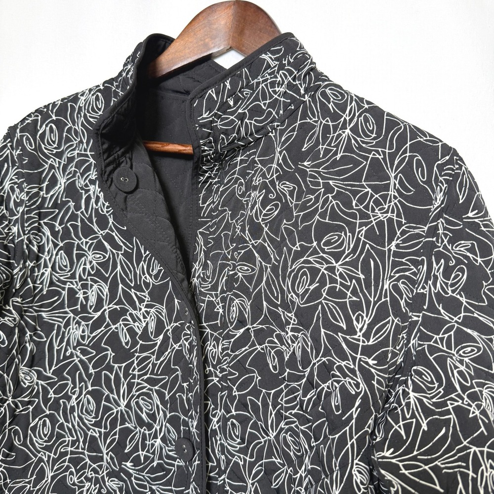 Talbots Womens XL Reversible Quilted Jacket Black White Floral Mock Neck Button